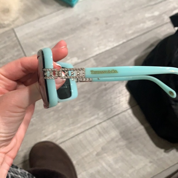 Bad Ass Tiffany Sunglasses 🕶 - Picture 4 of 8
